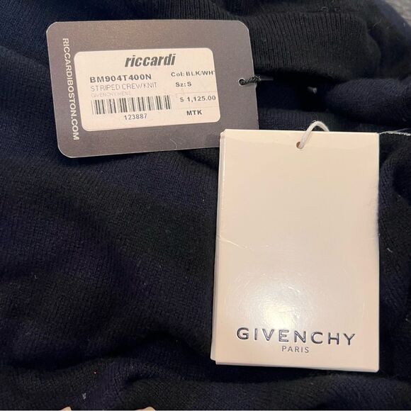 Givenchy
Cashmere Graphic Print Pullover
Size: XL - Picture 5 of 5